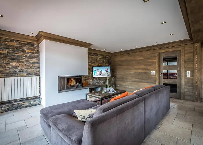 Renove 100m², Terrasse Sud, Parking Couvert, In-ski Out, 3 Chambres, 6 Pers - Fr-1-575-133 * Courchevel