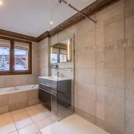 Renove 100m², Terrasse Sud, Parking Couvert, In-ski Out, 3 Chambres, 6 Pers - Fr-1-575-133 *